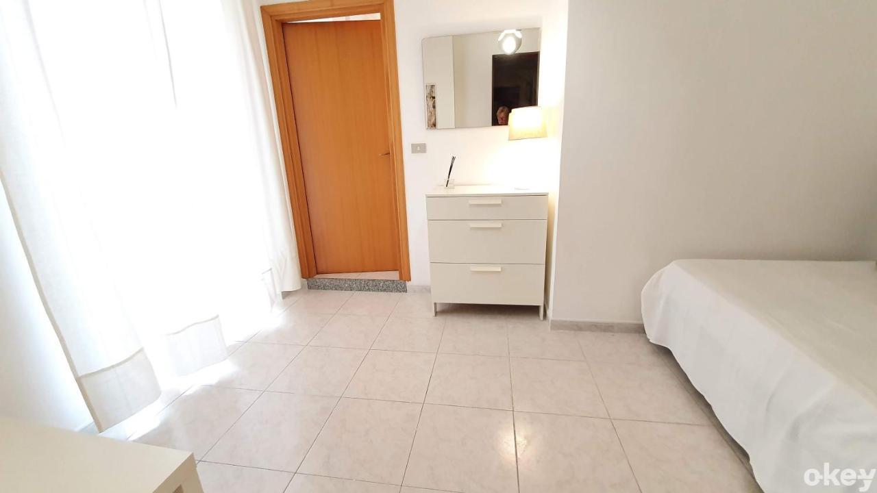 Doctor House - Bari Policlinico Apartment Exterior foto