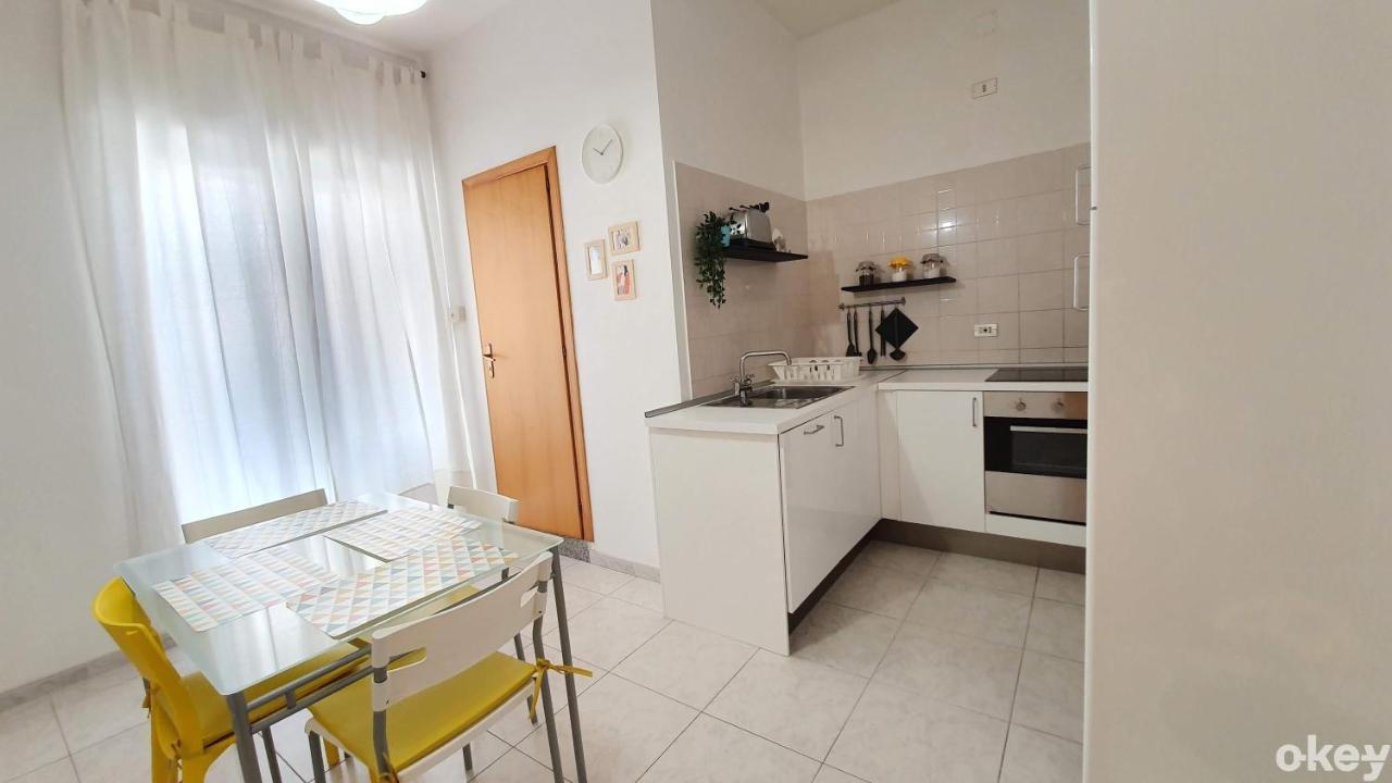 Doctor House - Bari Policlinico Apartment Exterior foto