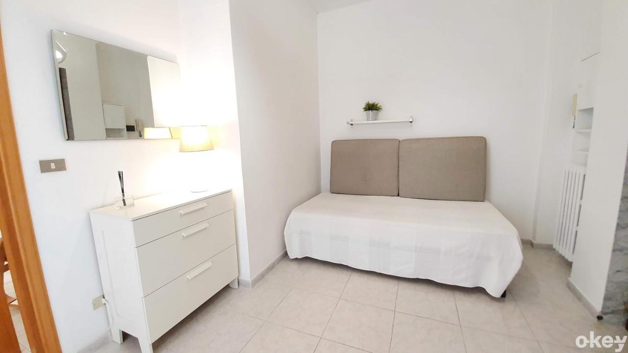 Doctor House - Bari Policlinico Apartment Exterior foto